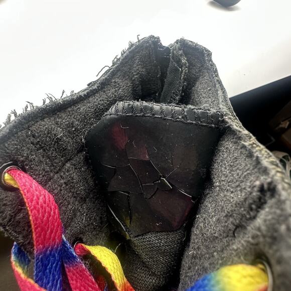 Womens Size 9 Converse Chuck Taylor All-Star Hi Black 7 1/2-inch Boots Pride - Picture 11 of 11